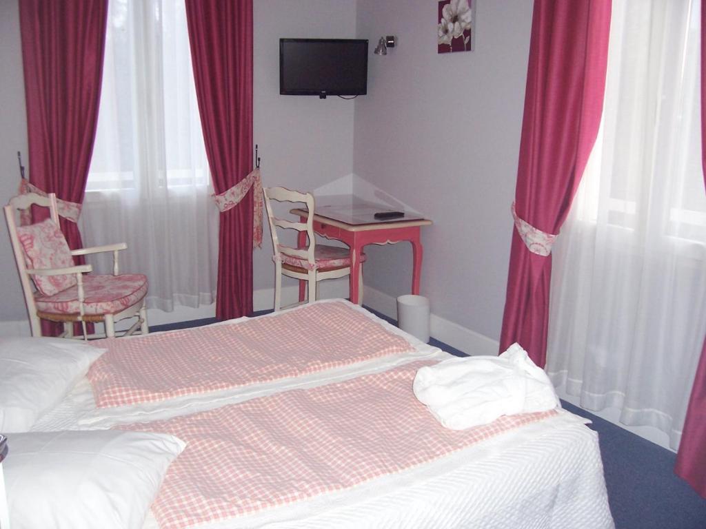 Hotel Beausejour Barbotan-les-Thermes Room photo